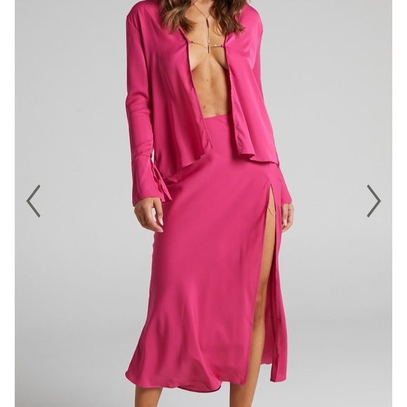 Two pieces - Picture 1 of 6